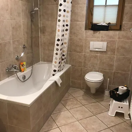 Bio-ferienweingut Leyendecker アパート