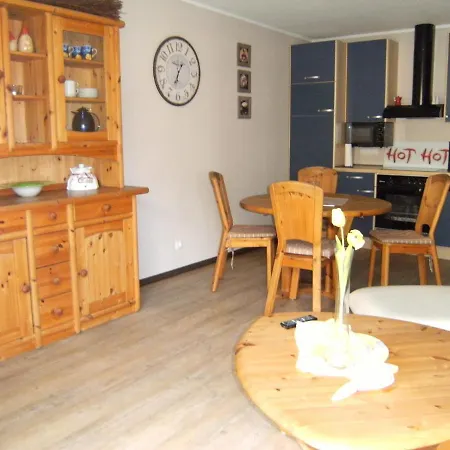 Bio-ferienweingut Leyendecker * Kattenes